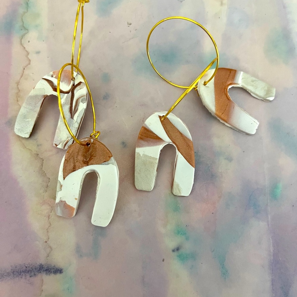 Fun horseshoe hoops! Bronze marbled polymer clay!